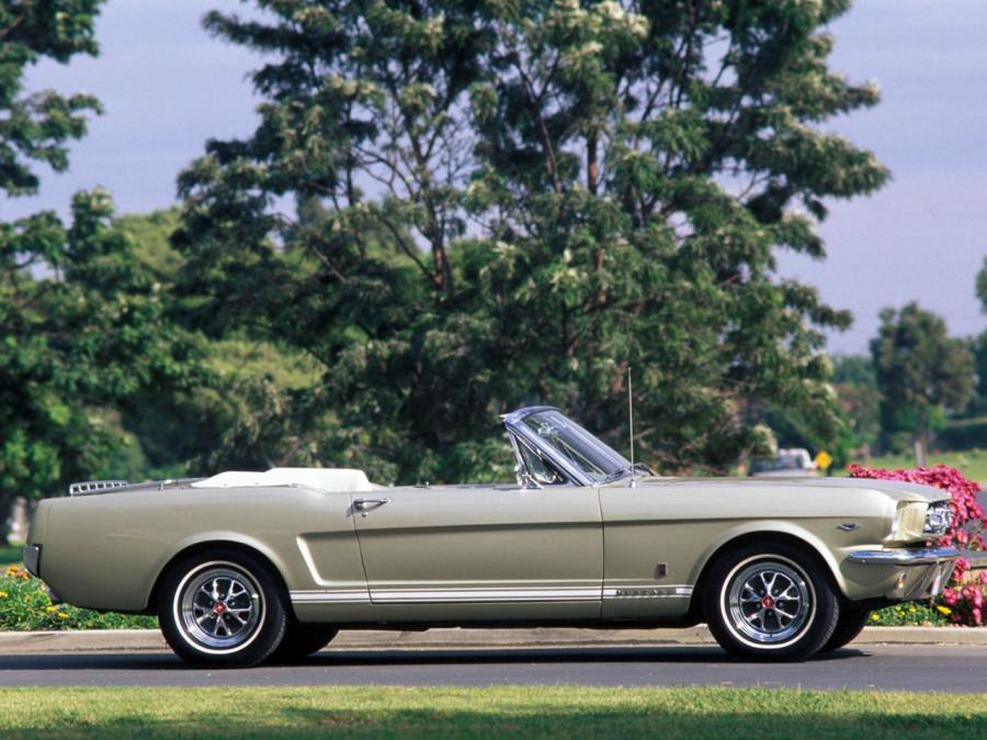  Ford Mustang GT Convertible 1965 года  (фото 10 из 13)